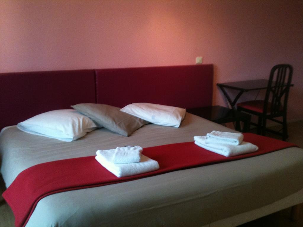 Le Clos Fleuri Bourg-de-Thizy Rom bilde