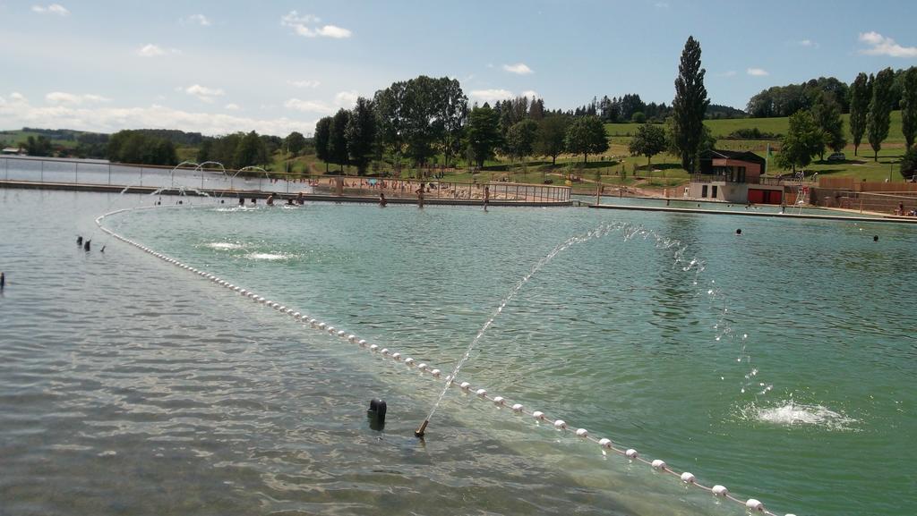 Le Clos Fleuri Bourg-de-Thizy Eksteriør bilde